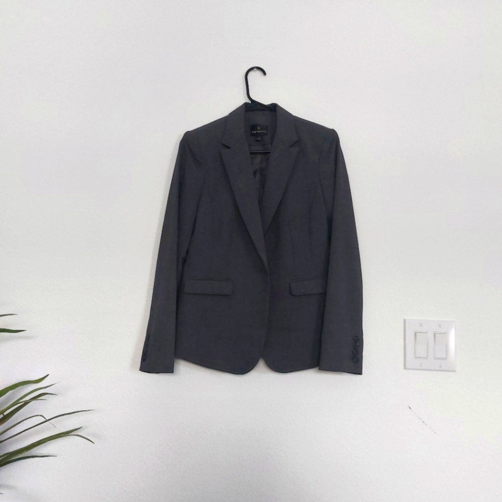 Women's Suit